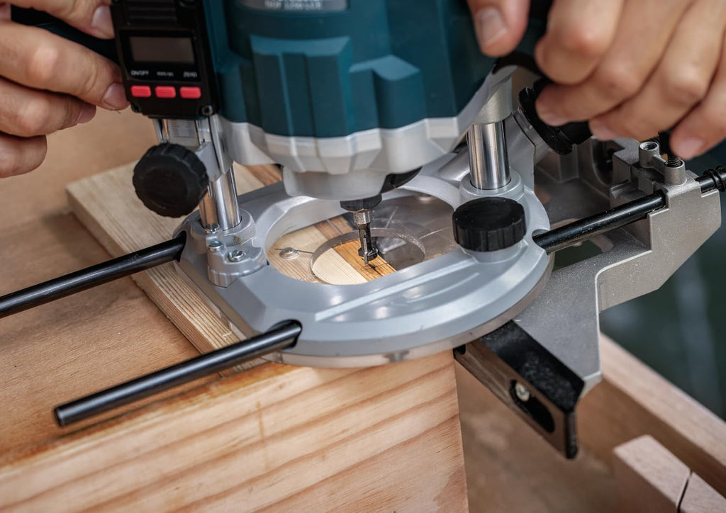 Bosch Professional 30tlg. Fräser Set Mixed (für Holz, für Oberfräsen mit 1/4 Zoll Schaft)