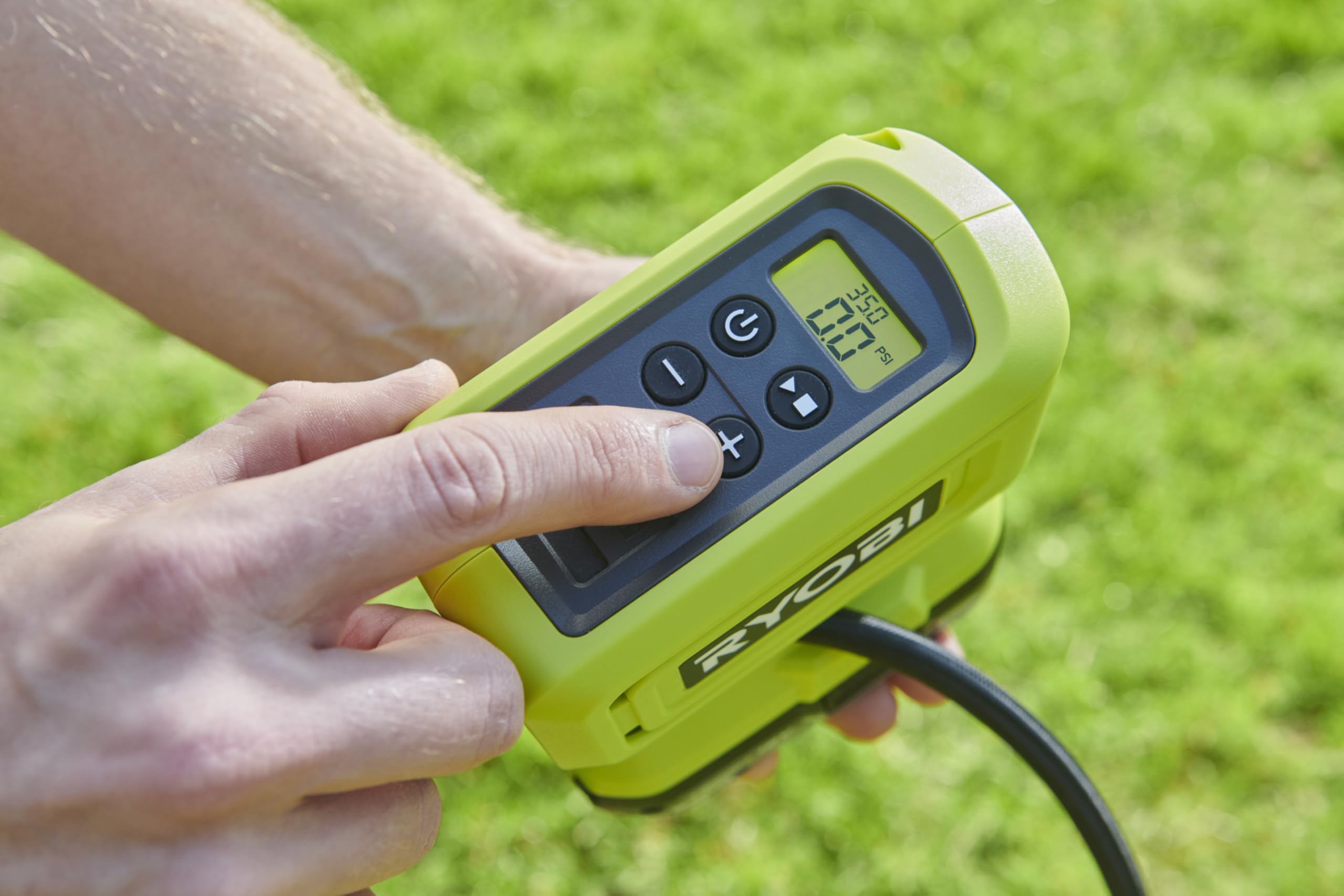 RYOBI 18 V ONE+ Akku-Mini-Kompressor RPI18-0, 11 bar max. Druck, Digitalanzeige, ohne Akku und Ladegerät