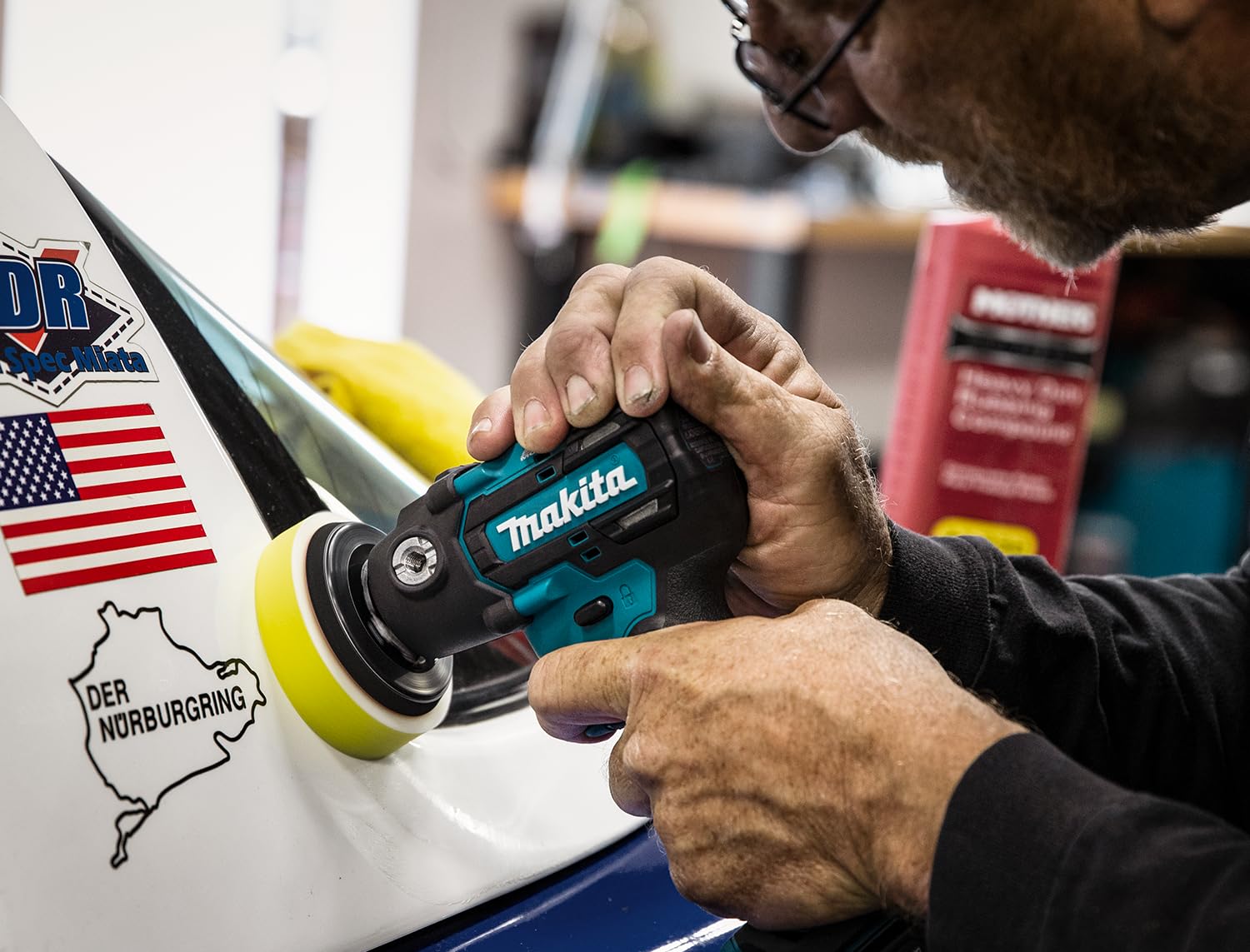 Makita DPV300Z Akku-Schleifer und -Polierer 18V (ohne Akku, ohne Ladegerät)
