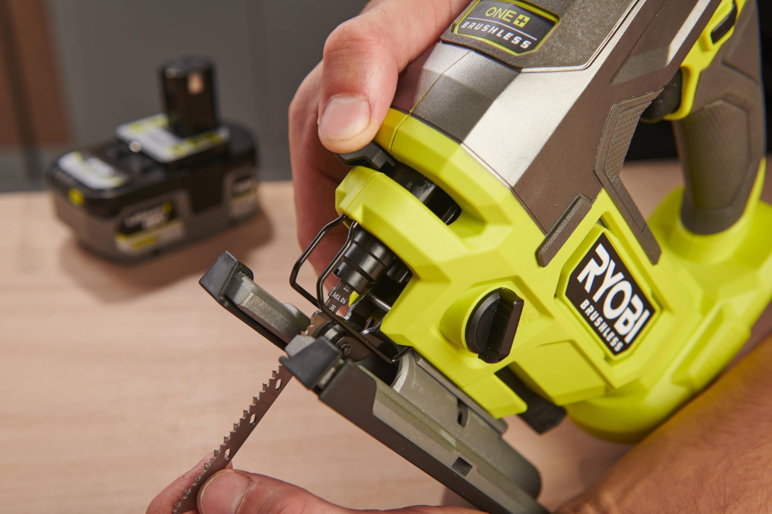 RYOBI 18 V ONE+ Brushless Akku-Stichsäge RJS18BL-0, 25 mm Hublänge, Pendelhub, ohne Akku und Ladegerät