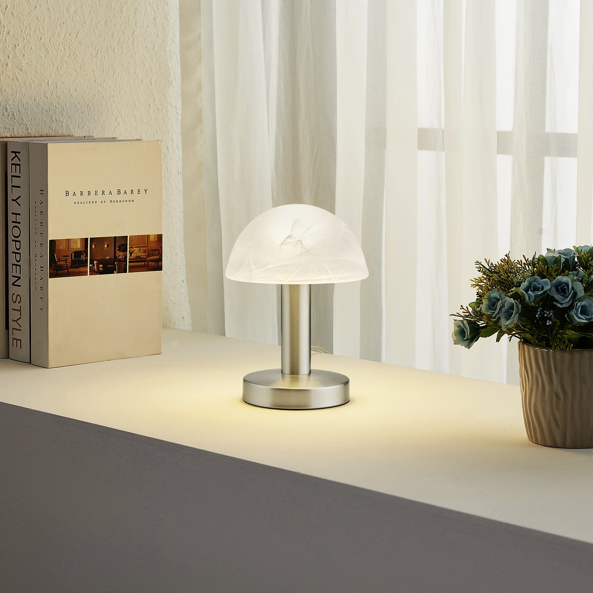 Trio Leuchten LED Tischleuchte Fynn II 599110107, Metall Nickel matt, Glas alabasterfarbig weiß, inkl. 1x E14 4.9 Watt LED, Touch-Me-Funktion (4-fach schaltbar, 3 Helligkeitsstufen), Höhe 21cm