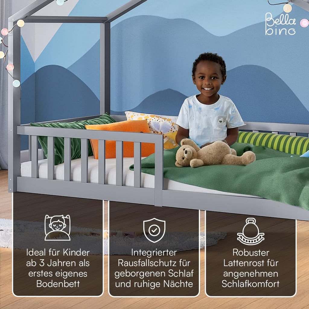 Bellabino Bia Kinderbett 90x200 cm – Bodenbett mit Rausfallschutz & Lattenrost – Hausbett aus Massivholz Kiefer – Montessori Kinder Bett in Hellgrau für Jungen und Mädchen