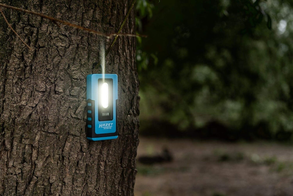 Hazet LED Pocket-Light 1979N-82 I 180 Grad verstellbare, kompakte Werkstatt-Lampe mit hoher Leuchtleistung, stufenlos dimmbar, integrierte Haltemagneten zur Befestigung