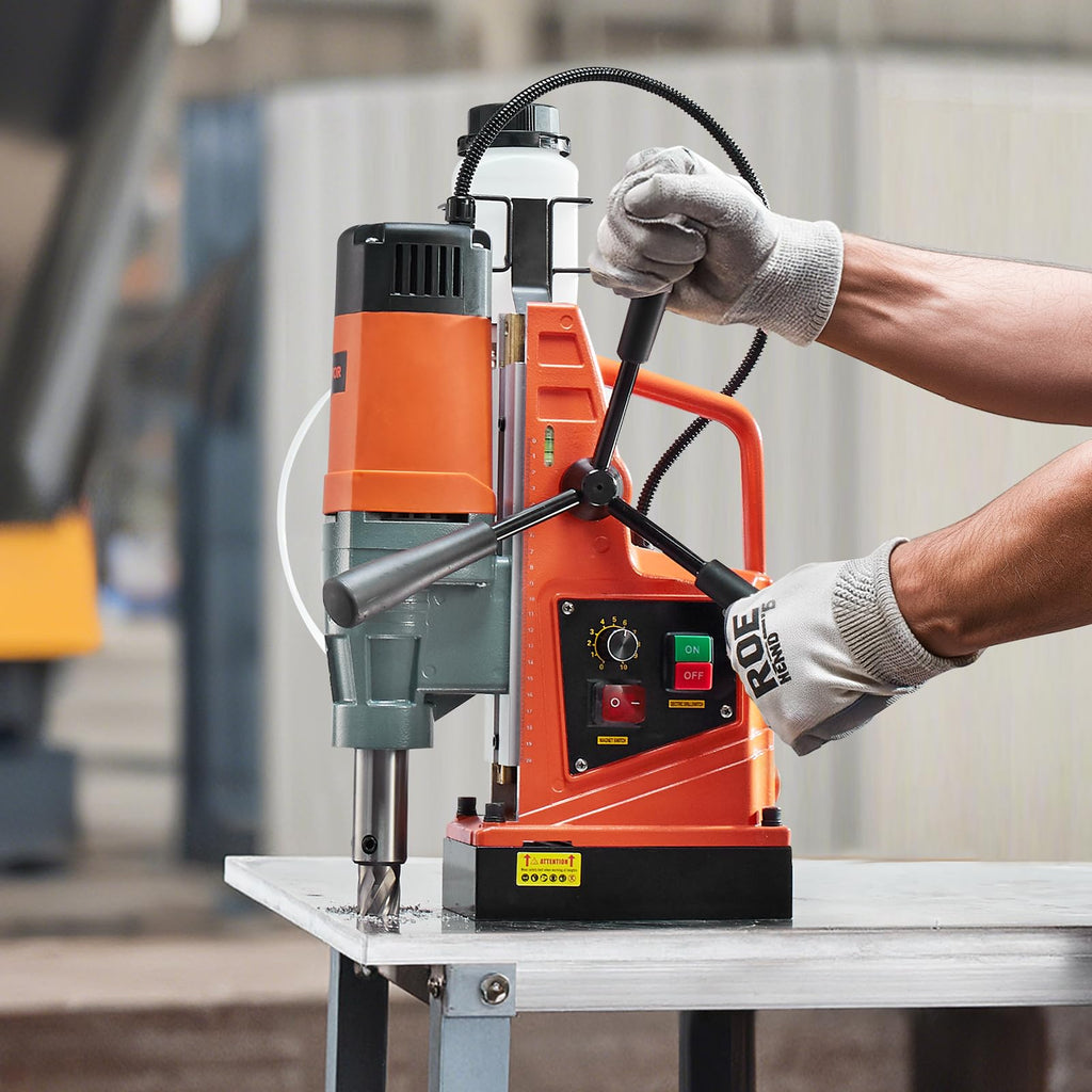 VEVOR Profi Kernbohrmaschine Magnetbohrmaschine 1550 W, Kernbohrmaschine Magnetbohreinheit 13000 N 50 mm Magnetkernbohrsystem für Schiffsbau, Brückenbau usw.