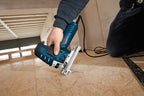 Bosch Professional Stichsäge GST 150 CE (Schnitttiefe Holz max: 150, inkl. Gleitschuh, Abdeckhaube, Saugdüse, 1x Stichsägeblatt T 144 D Spanreißschutz, Einlage, L-BOXX)