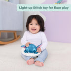 Bright Starts Disney Stitch Little Ohana Baby-Aktivitätshopser mit interaktiven Spielzeugen, Baby Bouncer Lichtern und Musik mit Stitch, Angel und Scrump, 6–12 Monate (blau)