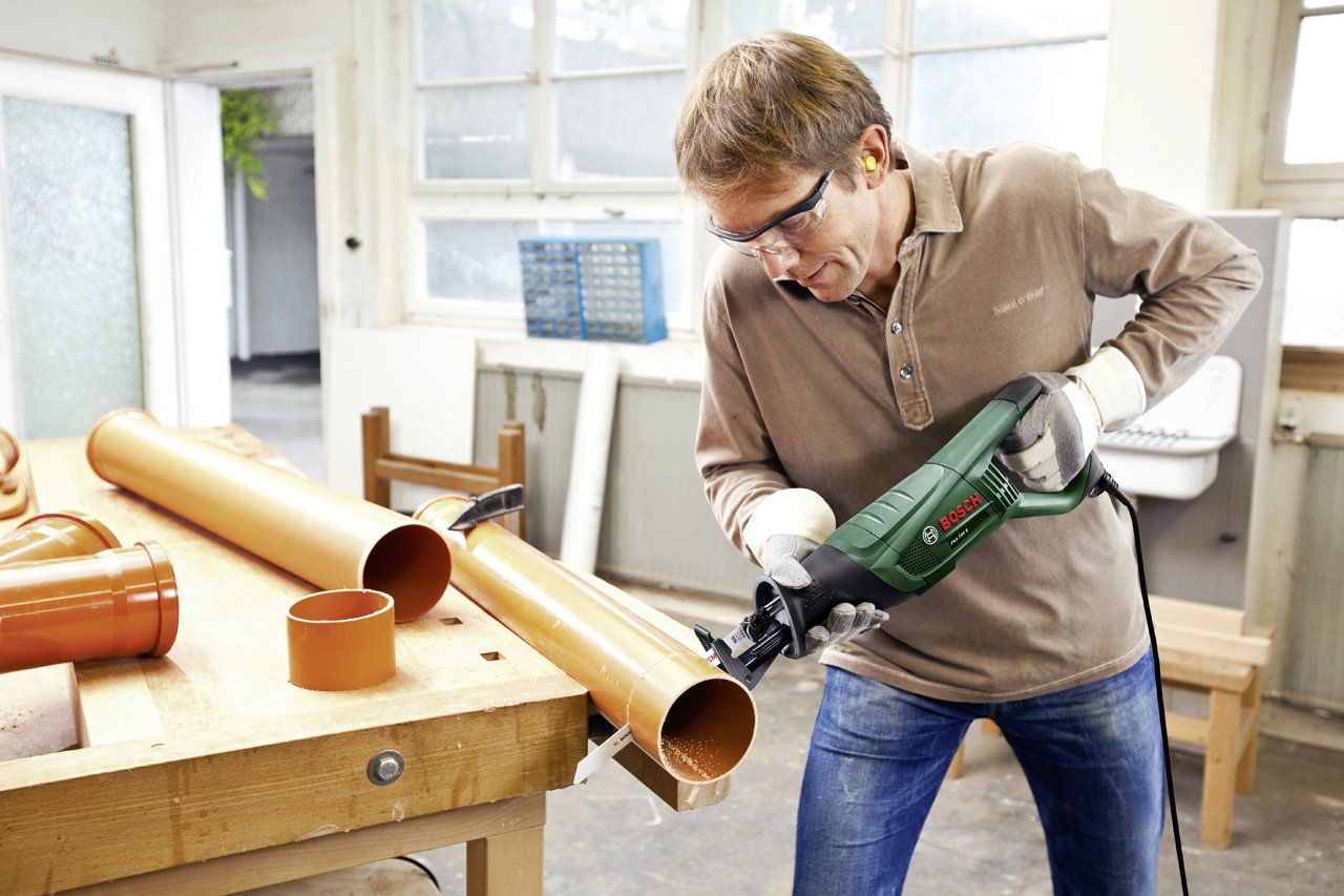 Bosch Säbelsäge PSA 700 E (710 Watt, im Karton)