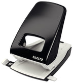 Leitz Flachheftgerät aus Metall, Für 30 Blatt, Inkl. Heftklammern, Ergonomisches Design, Schwarz, NeXXt-Serie, 55050095