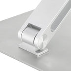 Amazon Basics Verstellbarer ergonomischer Laptopständer mit Wärmeabzug, stufenlose Höhen- und Winkelverstellung, ideal für einen Laptop bis 43,9 cm (17,3 Zoll), 27.9 x 23 x 5.6 cm, Silber