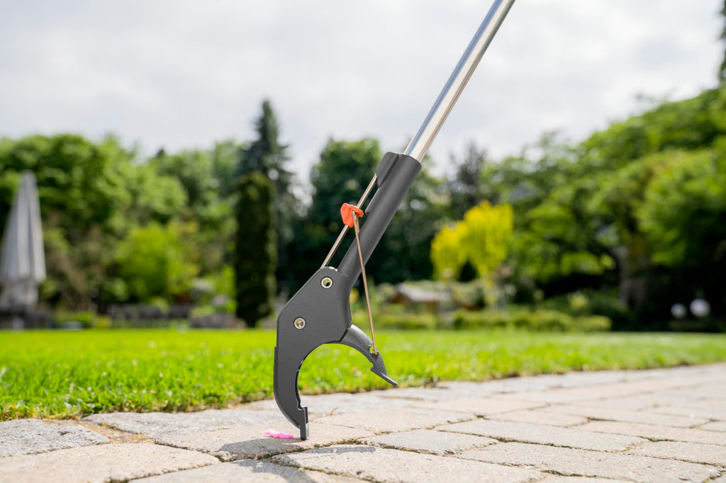 Gardena Greifer 4 in 1: ergonomische Greifzange, multifunktionales Gartengerät zum greifen, aufspießen, rechen und kratzen von Gartenabfällen (11700-88)