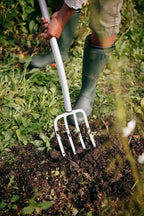 Fiskars Teleskop-Spatengabel für Harte, steinige Böden, Mit 4 Zinken, Länge 1,10 m bis 1,30 m, Hochwertiger Borstahl, Schwarz/Silber, SmartFit, 1070717