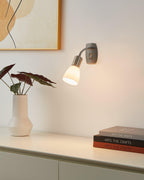EGLO Steckdosenspot Dakar 3, Steckerleuchte, Steckdosenlampe aus Metall in Nickel-matt, Chrom und Kunststoff in Weiß, Lampe mit Schalter, E14 Fassung