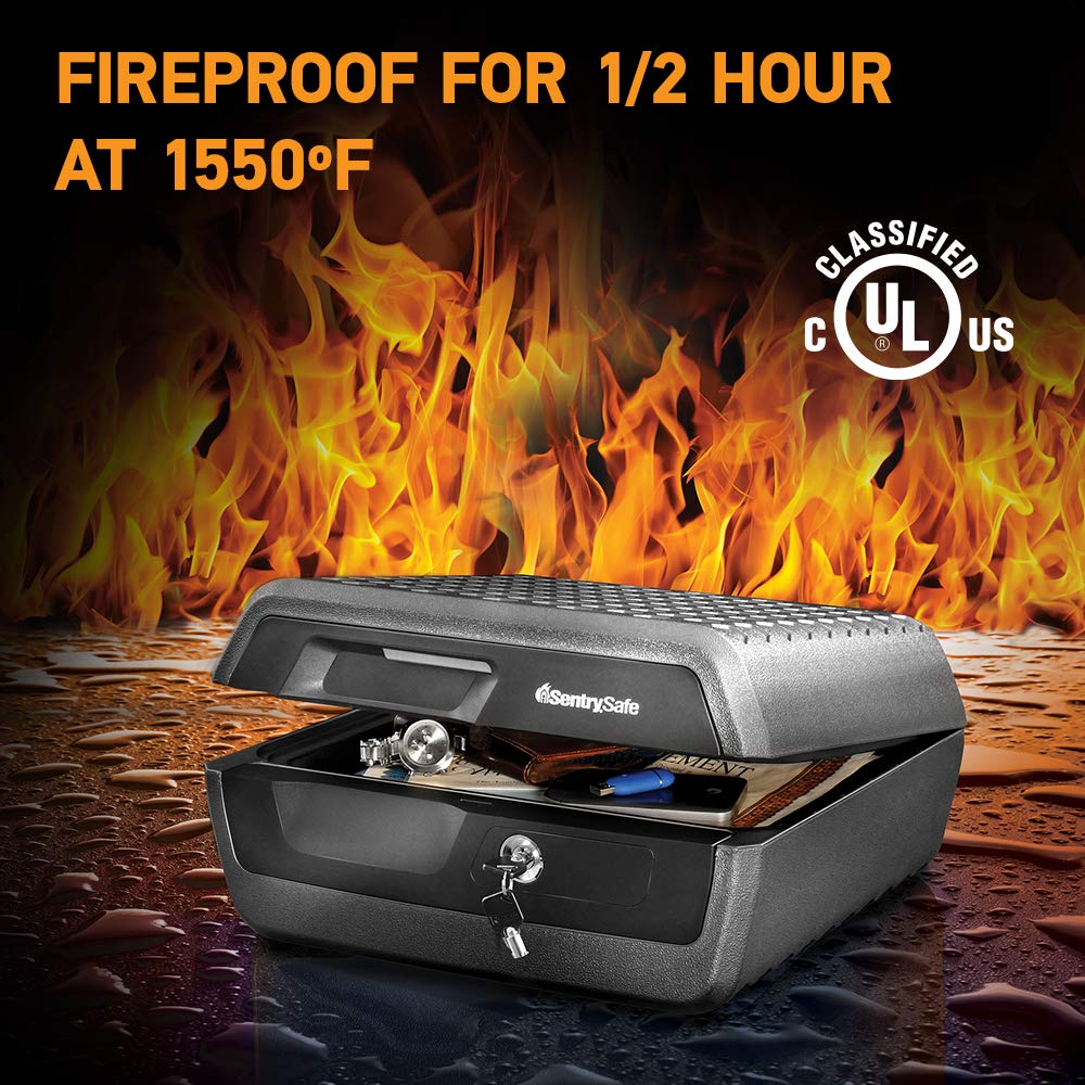 Sentry Safe CHW30220 Feuerfeste und wasserdichte Tresorbox mit Schlüsselschloss, Feuer- und Wassertruhe Safe für Wertsachen, Grau & Schwarz, 0,36 Kubikfuß, 7,6 x 16,5 x 14,8 Zoll