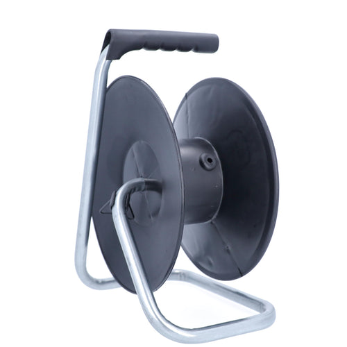 as - Schwabe Kunststoffkabeltrommel Leertrommel Ø285 mm für ca. 50 m Kabel, 4 Einbausteckdosen mit Klappdeckel 230V/16A, Thermoschutzschalter, IP20, Schwarz, 10208