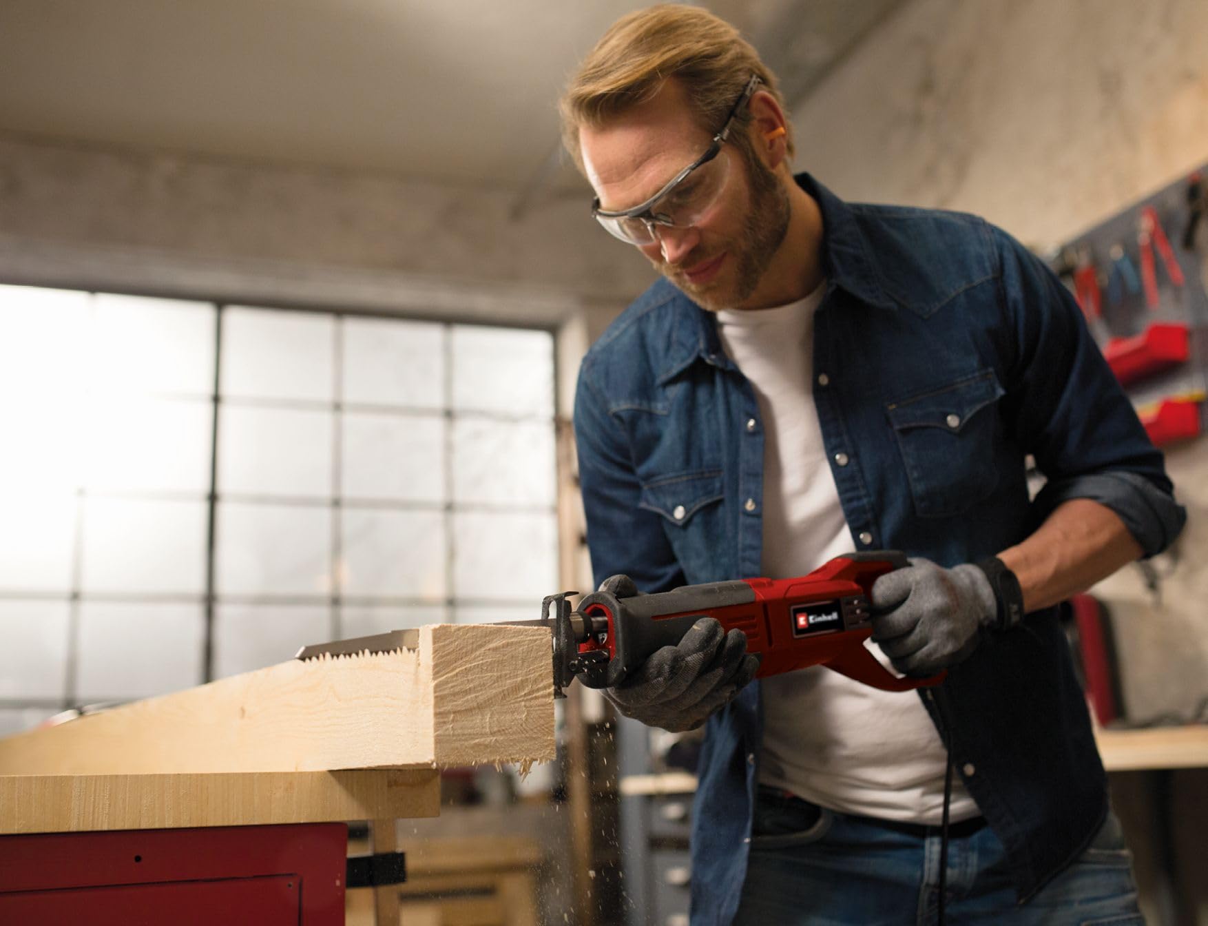Einhell Universalsäge TE-AP 750 E (750 W, 20 mm Hubhöhe, Hubzahl-Elektronik, werkzeuglos verstellbarer Sägeschuh, Sägeblattwechsel, großer Softgripbereich, inkl. Sägeblatt für Holz)
