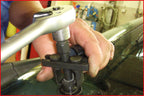 KS Tools 700.1185 Universal-Scheibenwischarm-Abzieher 2-armig, Schwarz