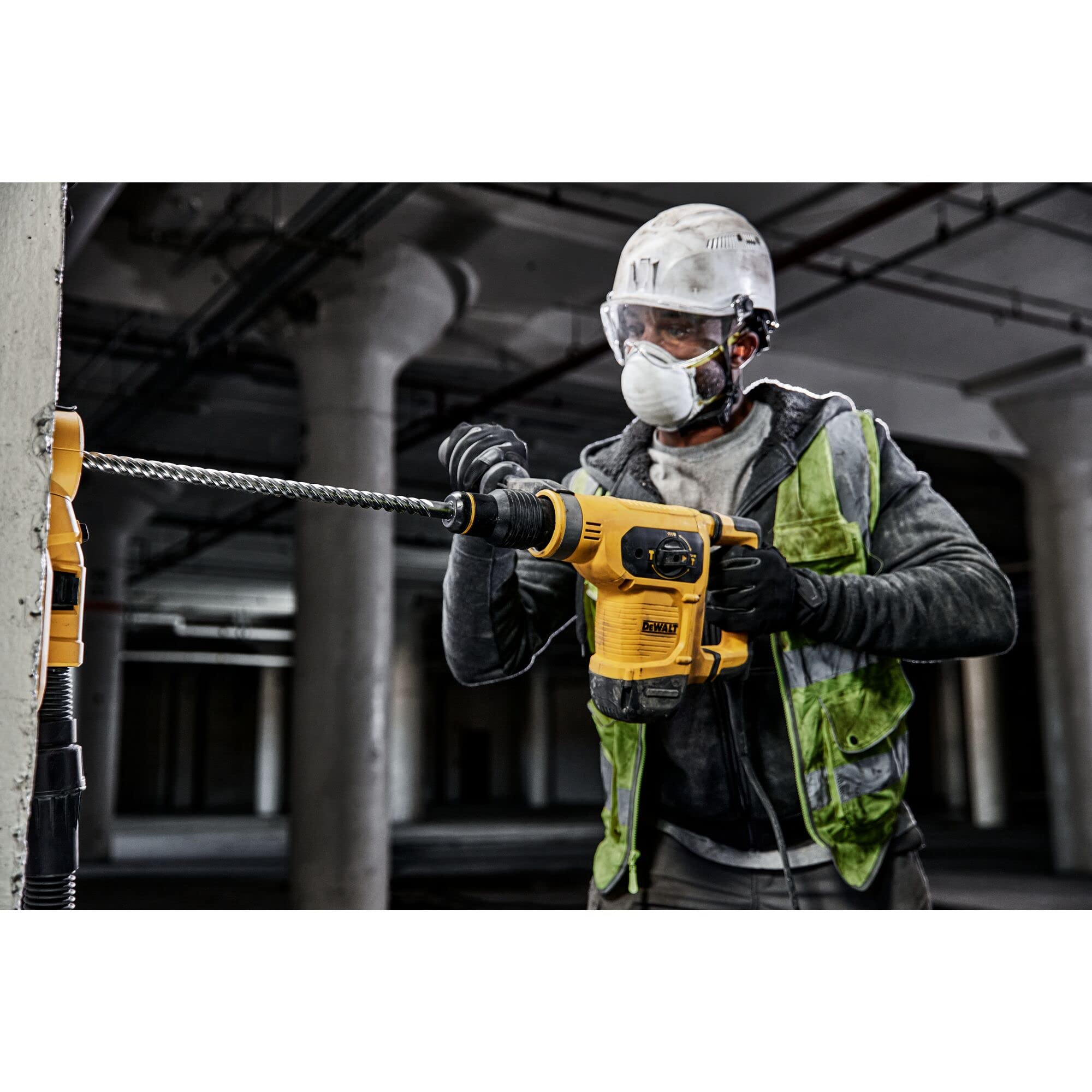 Dewalt SDS-Max Elite Hammerbohrer DT60821 (22x920x800mm, mit Vier-Schneiden-Geometrie, Vollhartmetall-Spitzen & Iron Blast Technologie, für den Einsatz in Beton, Mauerwerk, Natur- & Kunststein)