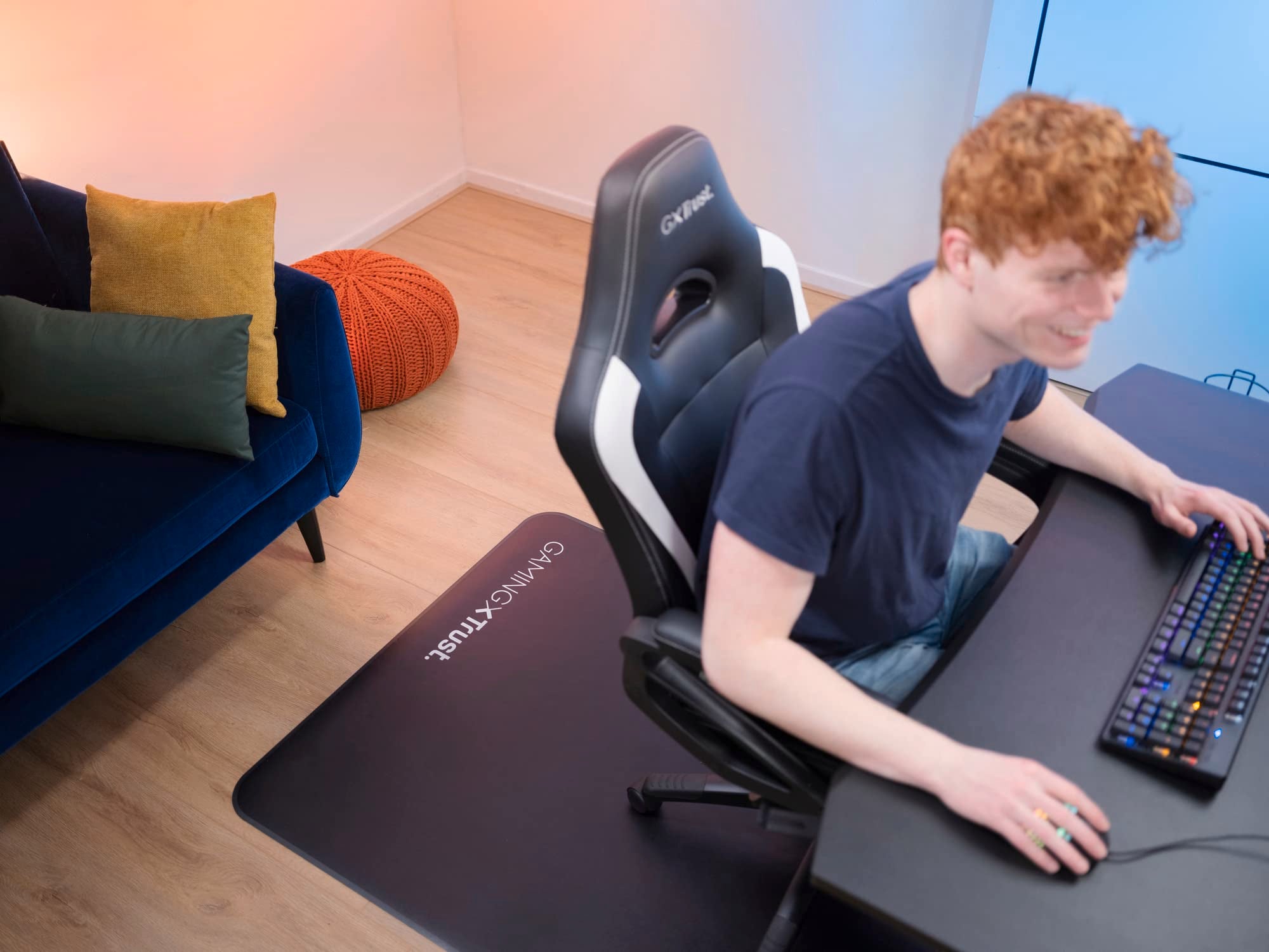 Trust Gaming GXT 715 Bodenschutzmatte 99 x 120 cm, Stuhlunterlage für Gaming Stuhl & Bürostuhl, Unterlage für Hartböden, Schreibtischstuhl Unterlage aus Robustem Material – Schwarz