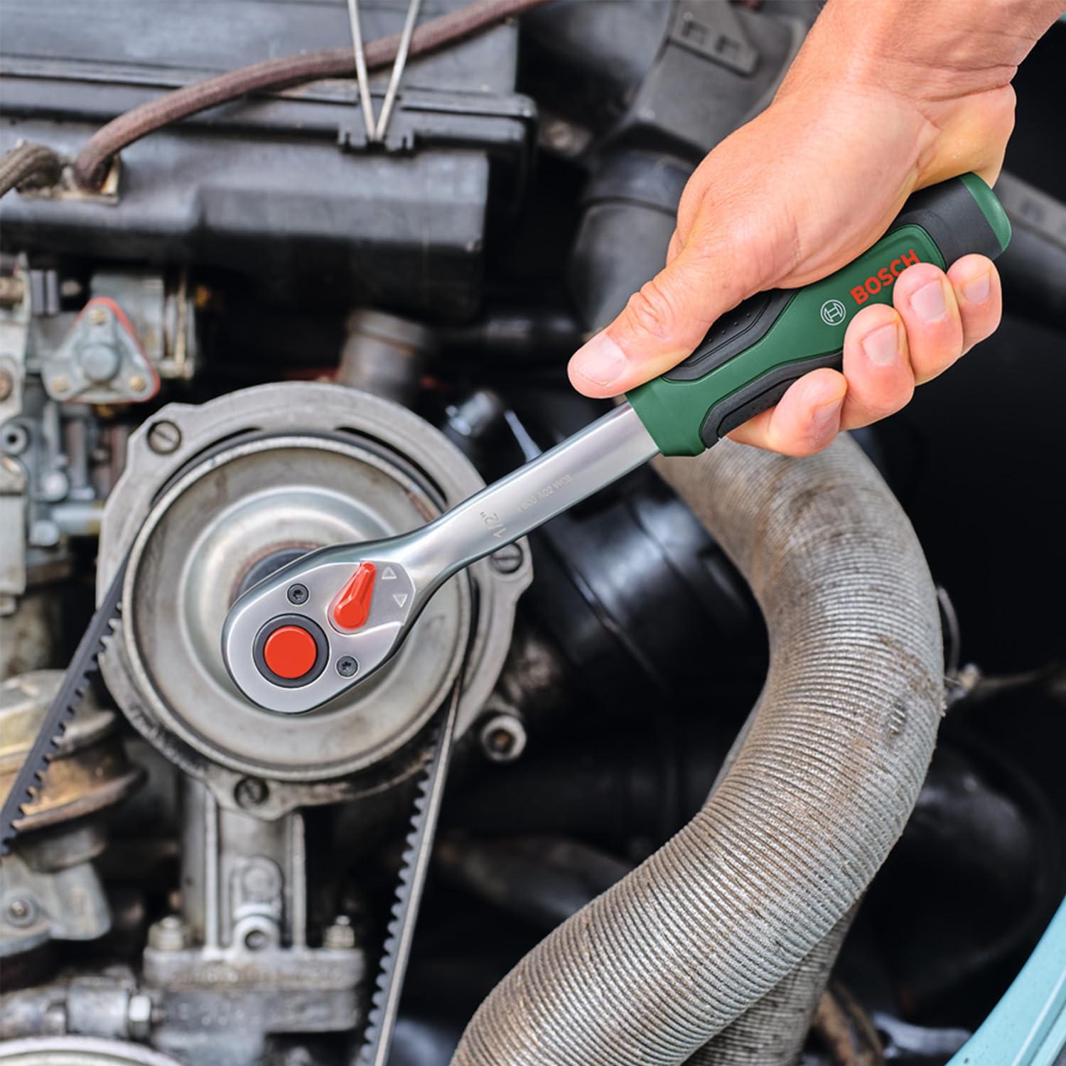 Bosch 1/2" Ratsche (Leistungsstarke Ratsche für vielfältige Heimwerkerarbeiten; Hohes Drehmoment bis 768 Nm; Verriegelungsknopf; Intuitiver Richtungswechsel; Gebogener Hals; Ergonomischer Softgrip)