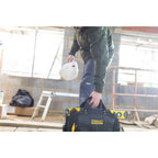 STANLEY FatMax Werkzeugtasche/Tragetasche für Werkzeug mit Fächern Quick Access (mit 4 Fächern, aus 600 x 600 Denier Nylon, mit Kunststoffboden & gepolstertem Schultergurt) FMST1-80147