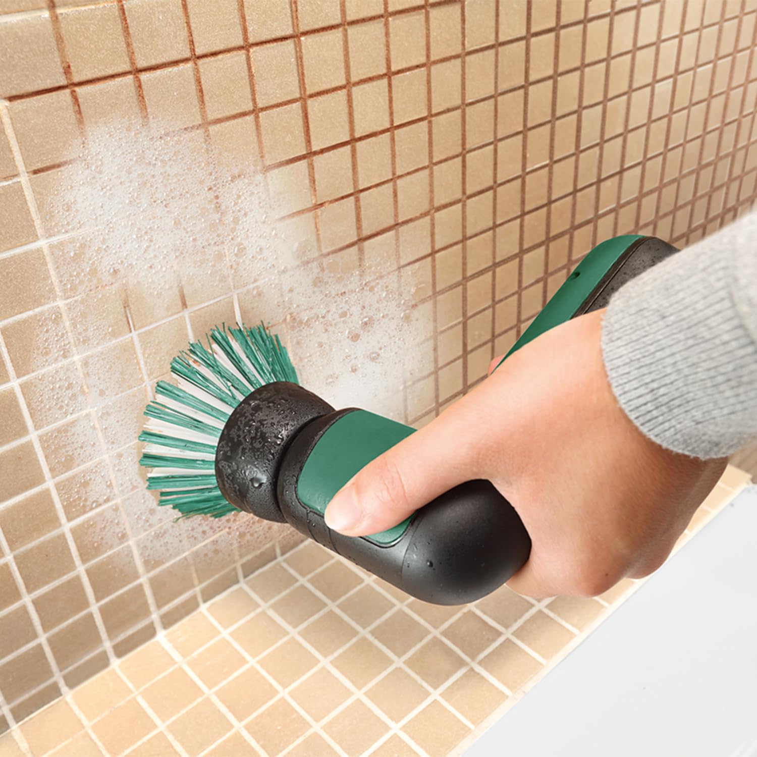 Bosch Elektro-Reinigungsbürsten-Set UniversalBrush (für Badezimmer Fliesen, Küchenherd, Pfannen, Töpfe und mehr; 10 Reinigungsaufsätze enthalten; 3,6 V integrierter Akku; Micro-USB-Kabel; in Tasche)