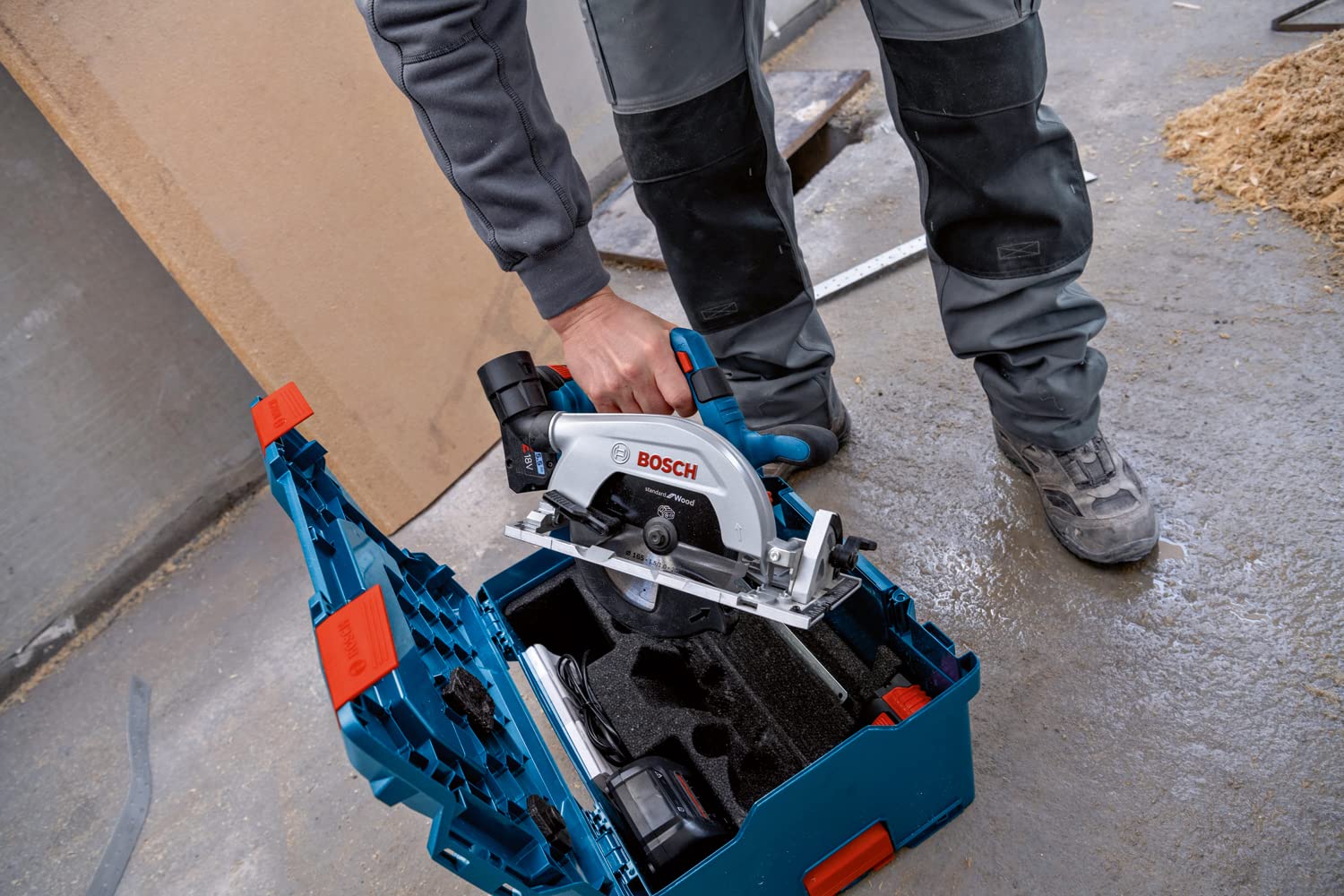 Bosch Professional 18V System Akku Kreissäge GKS 18V 57-2 (165mm Sägeblatt, 57 mm Schnitttiefe, inkl. L-BOXX, ohne Akku/ Ladegerät)