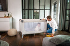 hauck Kinderreisebett Dream N Play ab Geburt bis 15 kg, Klein Zusammenklappbar inkl. Tragetasche und Faltboden, Liegefläche 120 x 60 cm (Beige)