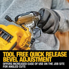 Dewalt 18V Akku-Pendelhubstichsäge DCS335NT (bürstenlos, verstellbarer Alu-Druckguss-Sägeschuh, 3-fach Pendelhub, inkl. Absaugadpater, Sägeschuh-Schutzauflage, TSTAK Box II, Lieferung ohne Akku)