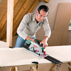 Bosch Kreissäge PKS 66 AF (Präzises Sägen in Holz, 1600 Watt; max. Schnitttiefe 66 mm; 3 tlg. Führungsschienenset)