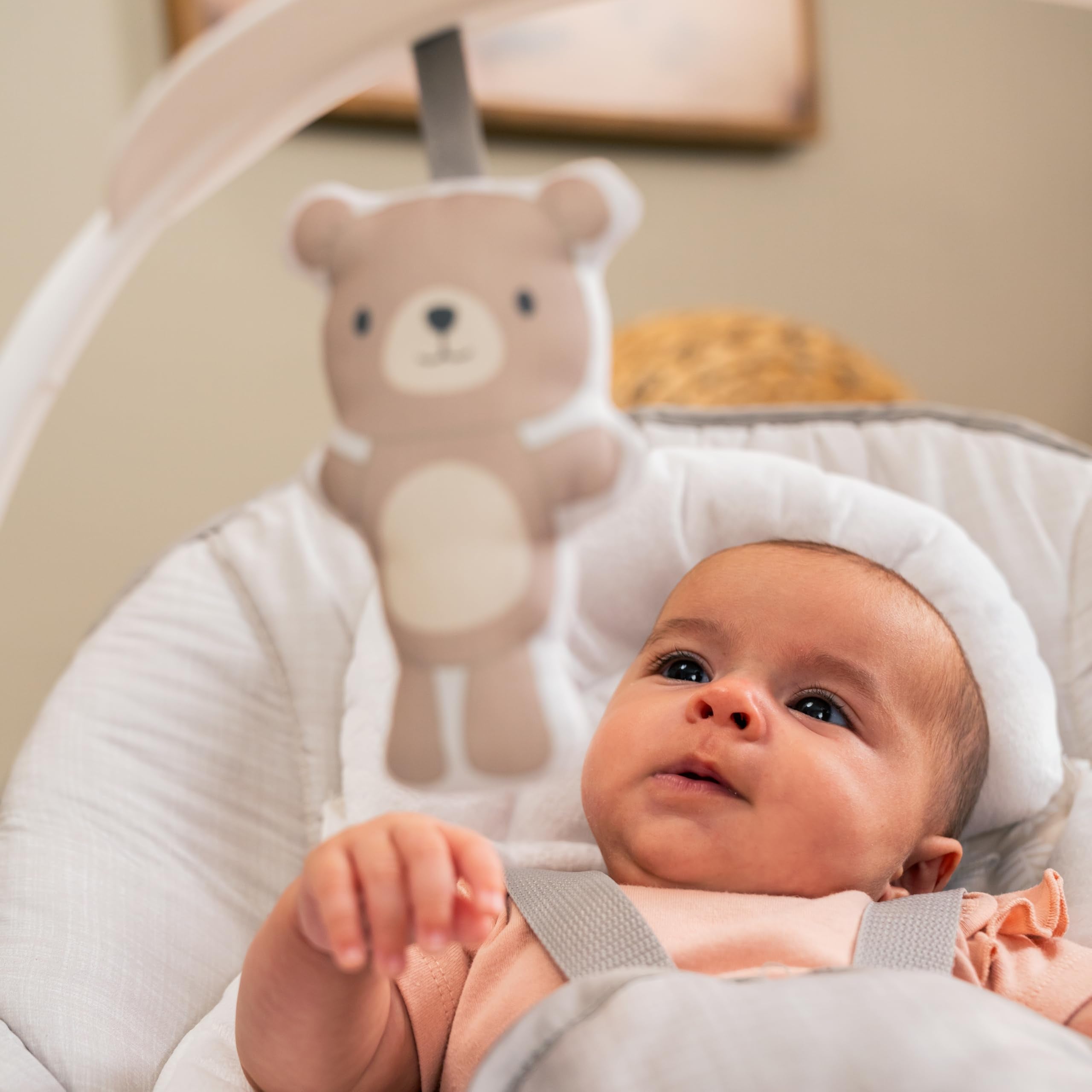 Ingenuity Keep Cozy 3-in-1 Baby Wippe, Sitz und Schaukel für Babys bis Kleinkinder, mit Vibrationen und Spielzeugstange, 0-30 Monate, Bär Linden