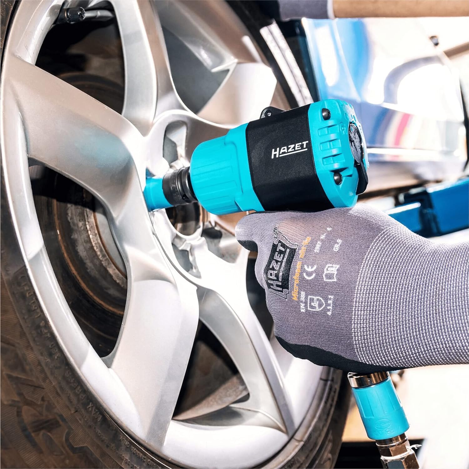 HAZET Schlagschrauber 9012TT I Max. Lösemoment 2200 Nm, Vierkantantrieb 12,5 mm (1/2 Zoll) I Hochleistungs-Doppelhammer-Schlagwerk- kompakt und leicht mit Twin-Turbo Technologie
