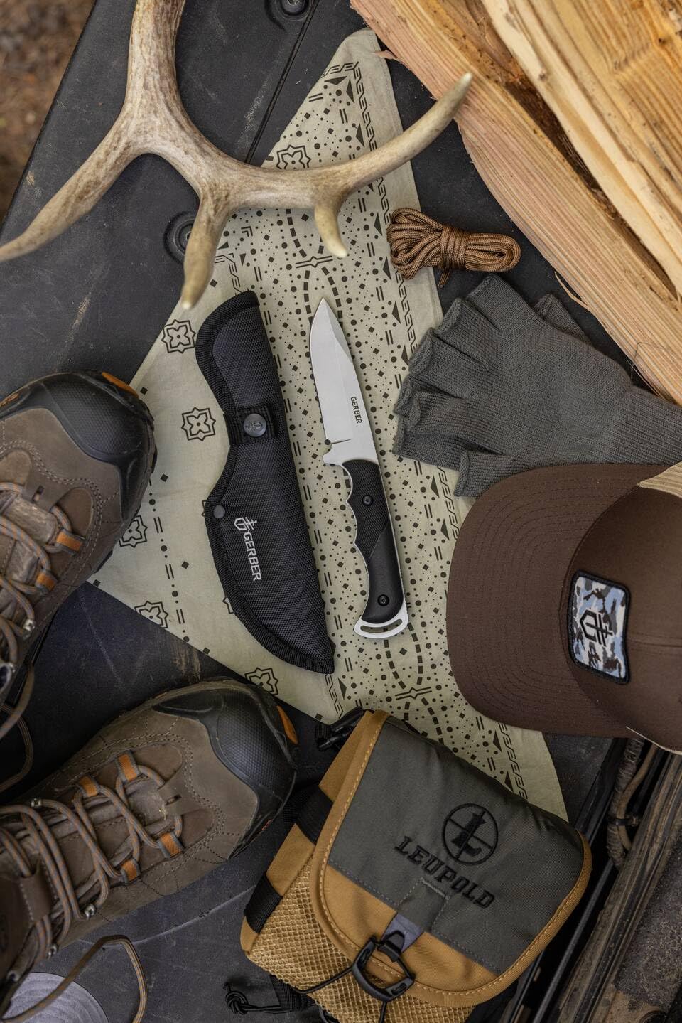 Gerber Outdoormesser mit Holster, Freeman Guide, Full-Tang-Konstruktion, Klingenlänge: 10,1 cm, Schwarz, 31-000588