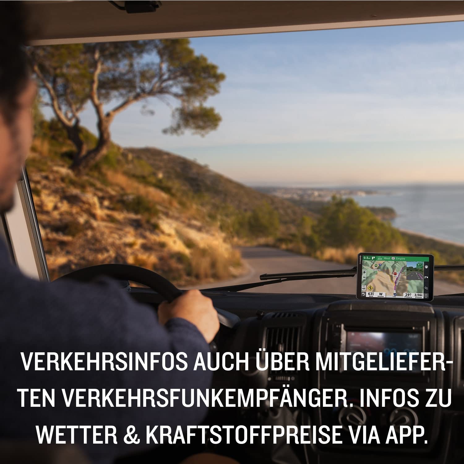 Garmin Camper 895 MT-D EU – Navigationsgerät mit 8“ (20,3 cm) Display für Wohnmobile, vorinstallierten 3D-Karten für Europa & Südafrika, Verkehrsinfos in Echtzeit, Campingplatz-Datenbank, Schwarz