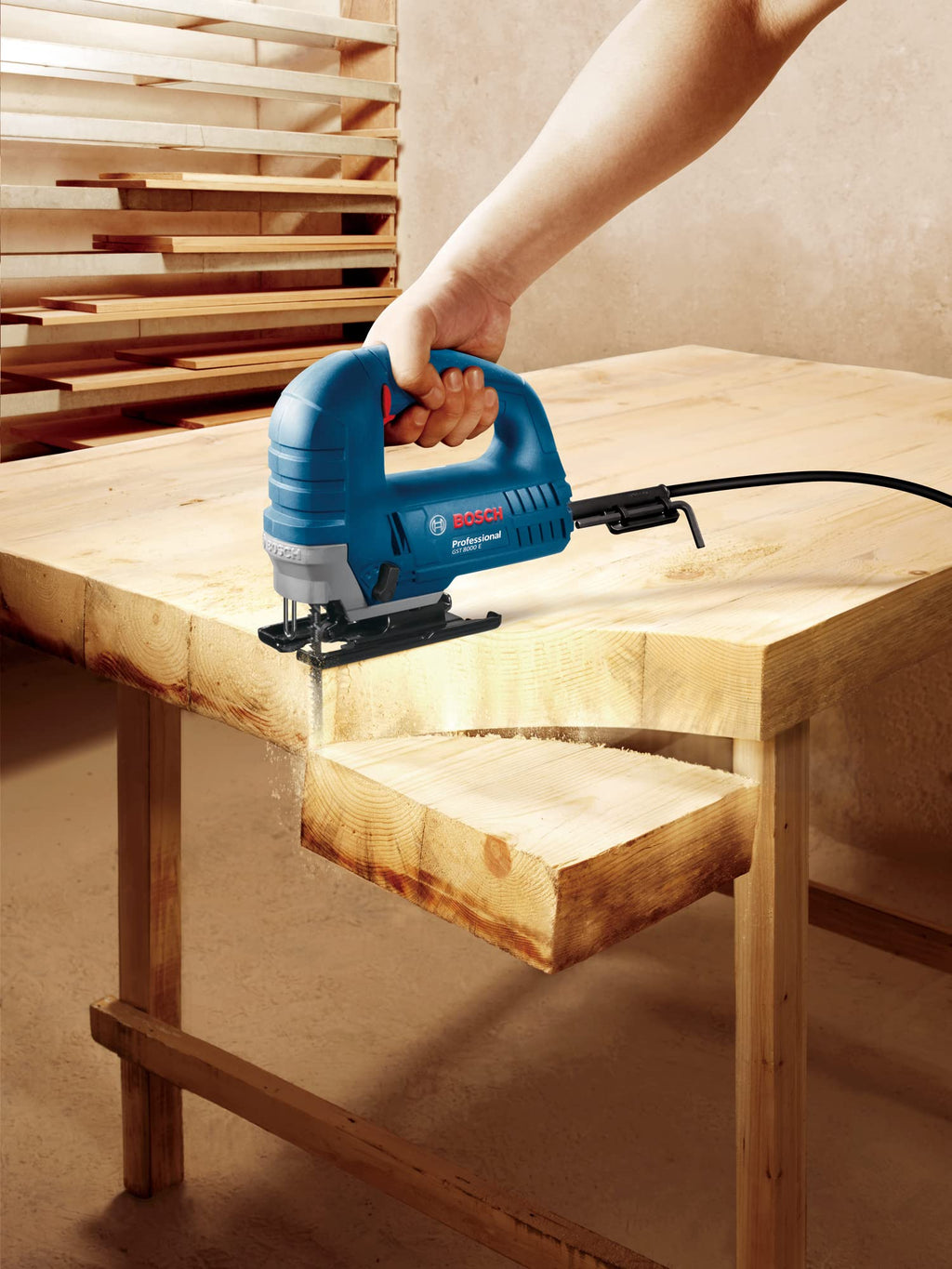 Bosch Professional Stichsäge GST 8000 E (inkl. 1x Sägeblatt T144 D, Spanreißschutz)