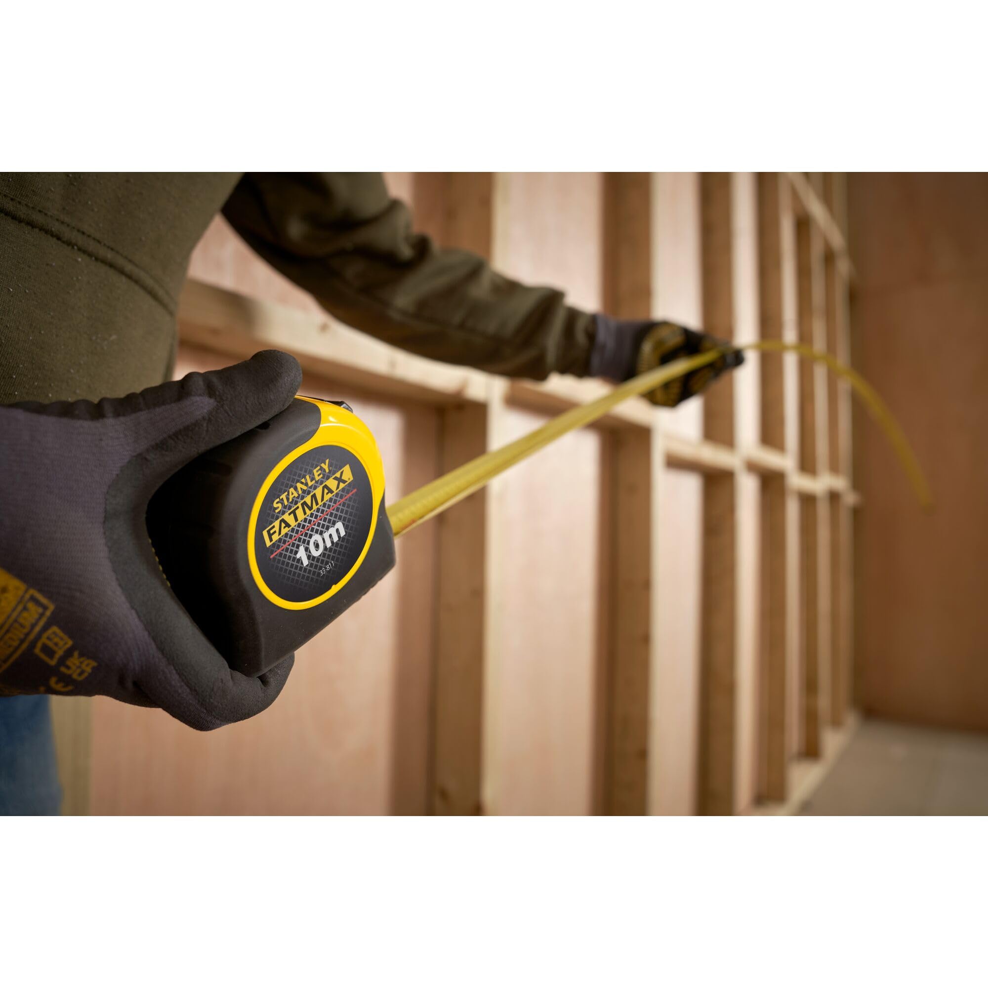 Stanley FatMax Bandmass Blade Armor, 10m Länge, Feststeller, automatischer Rücklauf, Gürtelclip, DynaGrip, 0-33-811