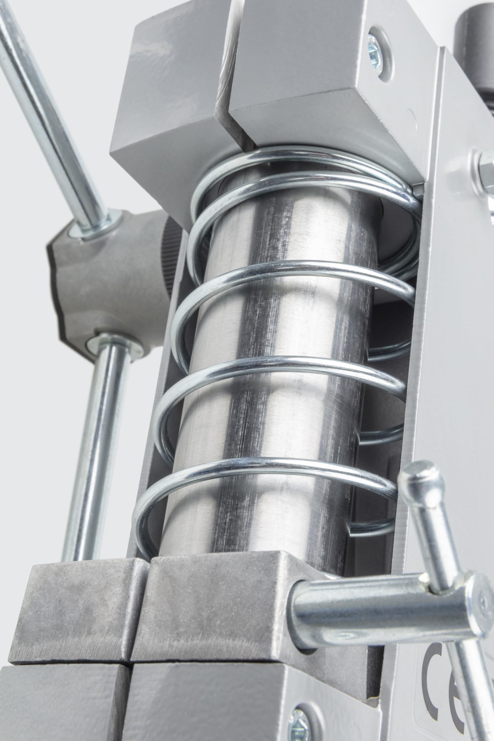 wolfcraft Bohrständer - Verstellbare Halterung für Bohrmaschinen - zum exakten & sicheren Bohren auf Flächen, Leisten & Rundmaterial - 5027000