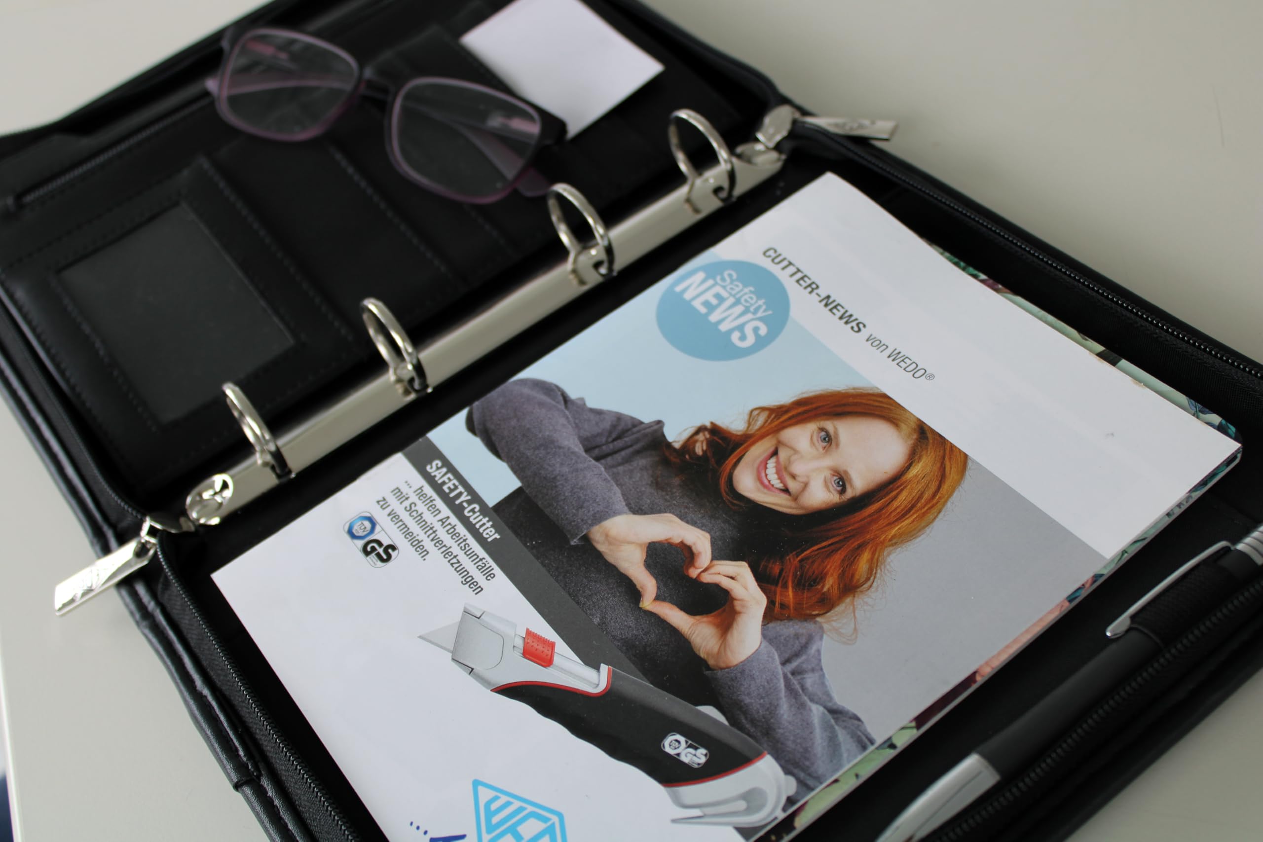 WEDO Elegance A5 Konferenzmappe – Executive Organizer im Leder-Look mit 4-Ring-Mechanik, Karten- & Dokumentenfächern, Stifthalter, kompakt & stilvoll