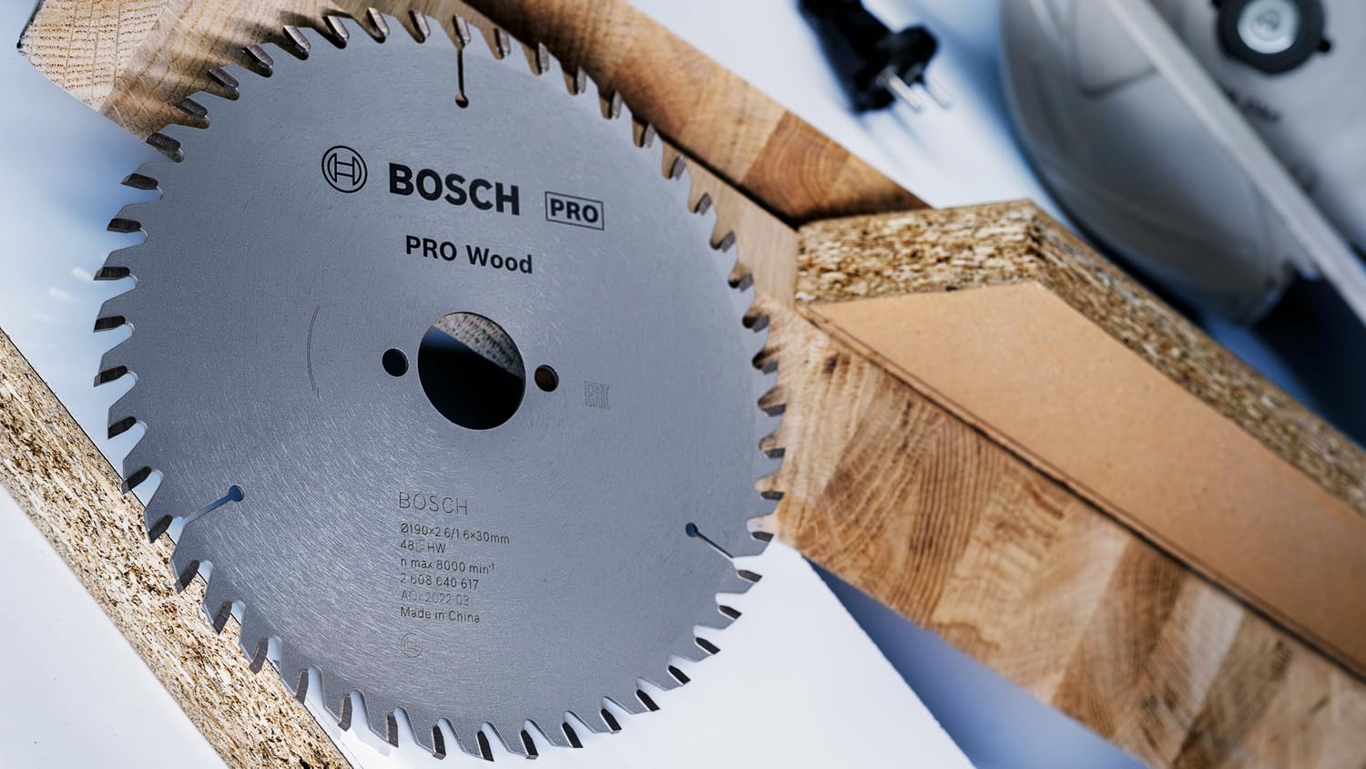 Bosch Professional Kreissägeblatt Optiline Wood (für Holz, 250 x 30 x 3,2 mm, 40 Zähne, Zubehör Kreissäge), 2608640728, Ø 250 mm