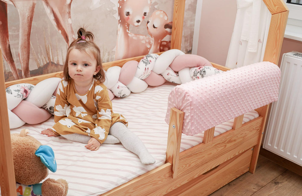 Bettkantenschutz für Kinderbetten 70 cm - Schutz für Bettrahmen Baby Bett rausfallschutz für boxspringbett bettgitter mit Bezug Kantenschutz Kinder Babybett Rosa
