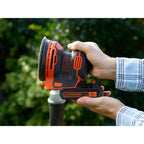Black+Decker Akku-Exzenterschleifer / Schleifmaschine (18V, mit Staubfangbehälter, zum Schleifen/Polieren, ergonomische Multi-Positionsgriffflächen, Lieferung ohne Akku und Ladegerät), Schwarz, Orange