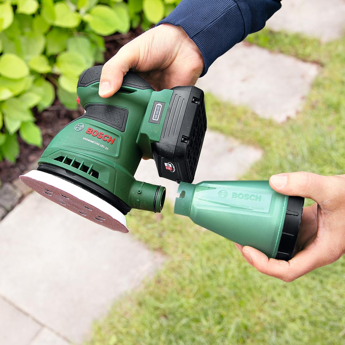 Bosch Akku-Exzenterschleifer UniversalOrbit 18V-20 (Schleifen von mittelgroßen bis großen Holzoberflächen sowie lasierten und lackierten Oberflächen; Durchmesser: 125 mm; 18 Volt System; ohne Akku)