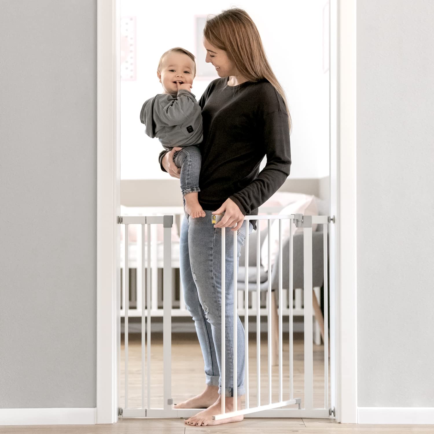 hauck Open N Stop KD ohne Verlängerung, Weiß - Schutzgitter für Türen & Treppen, Breite Verstellbar 75-80 cm, 77 cm Hoch, ohne Bohren, für Kinder & Hunde, Einhändiges Öffnen in beide Richtungen