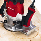 Einhell Oberfräse TE-RO 1255 E (1200 W, Spannzange Ø 6 und 8 mm, 55 mm Hubhöhe, elektronische Drehzahlregulierung, Spindelarretierung, einfacher Werkzeugwechsel) Rot/Schwarz