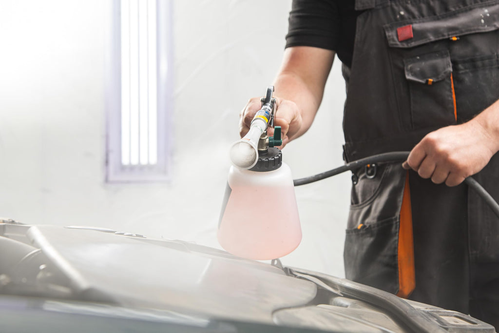 BenBow Druckluft Reinigungspistole Classic - Wirbelwind-Effekt für effiziente Schmutzentfernung im Auto - mit 1-Liter-Behälter, Trichter und Trichter mit Bürste