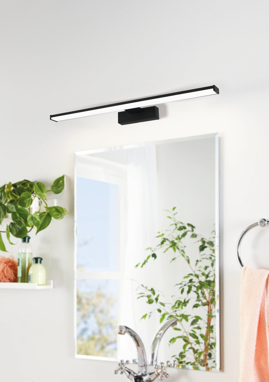 EGLO LED Wandlampe Pandella 1, 1 flammige Wandleuchte, Spiegelleuchte aus Aluminium und Kunststoff, Badezimmer Lampe in Schwarz, Weiß, Feuchtraumleuchte, IP 44, neutralweiß, L 60 cm