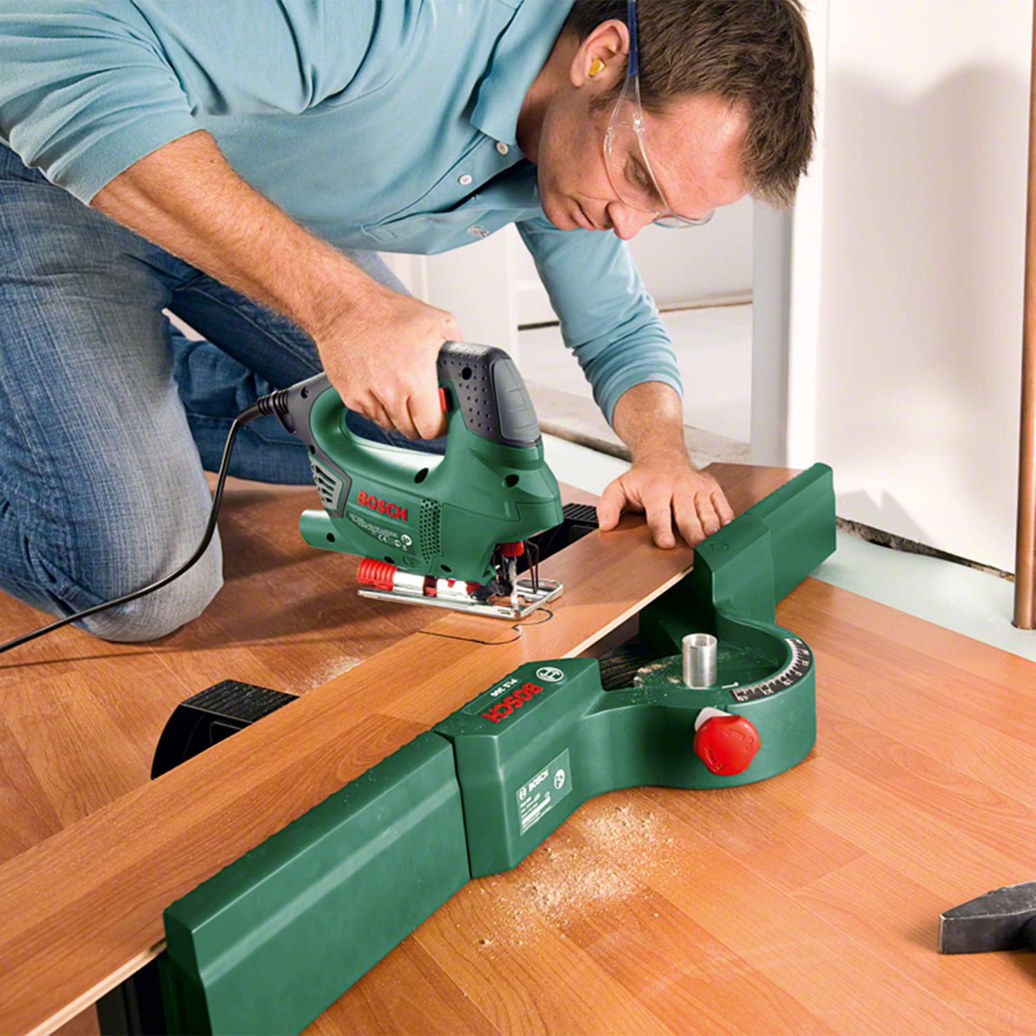 Bosch Stichsäge PST 900 PEL (620 Watt, Schnitttiefe 90 mm, im Kunststoffkoffer), Testnote: Testsieger (Magazin: Heimwerker Praxis)