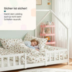 [en.casa] Kinderbett Sisimiut Hausbett Montessori 140 x 200 cm mit Rausfallschutz Holzbett für Kinder Bodenbett Lattenrost Kiefernholz Weiß matt