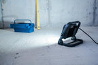 Brennenstuhl LED Baustrahler JARO 14060 M (100W, 11500lm, 6500K, IP65, 5m Kabel, dimmbar, LED Arbeitsstrahler mit Schnellspannverschluss)