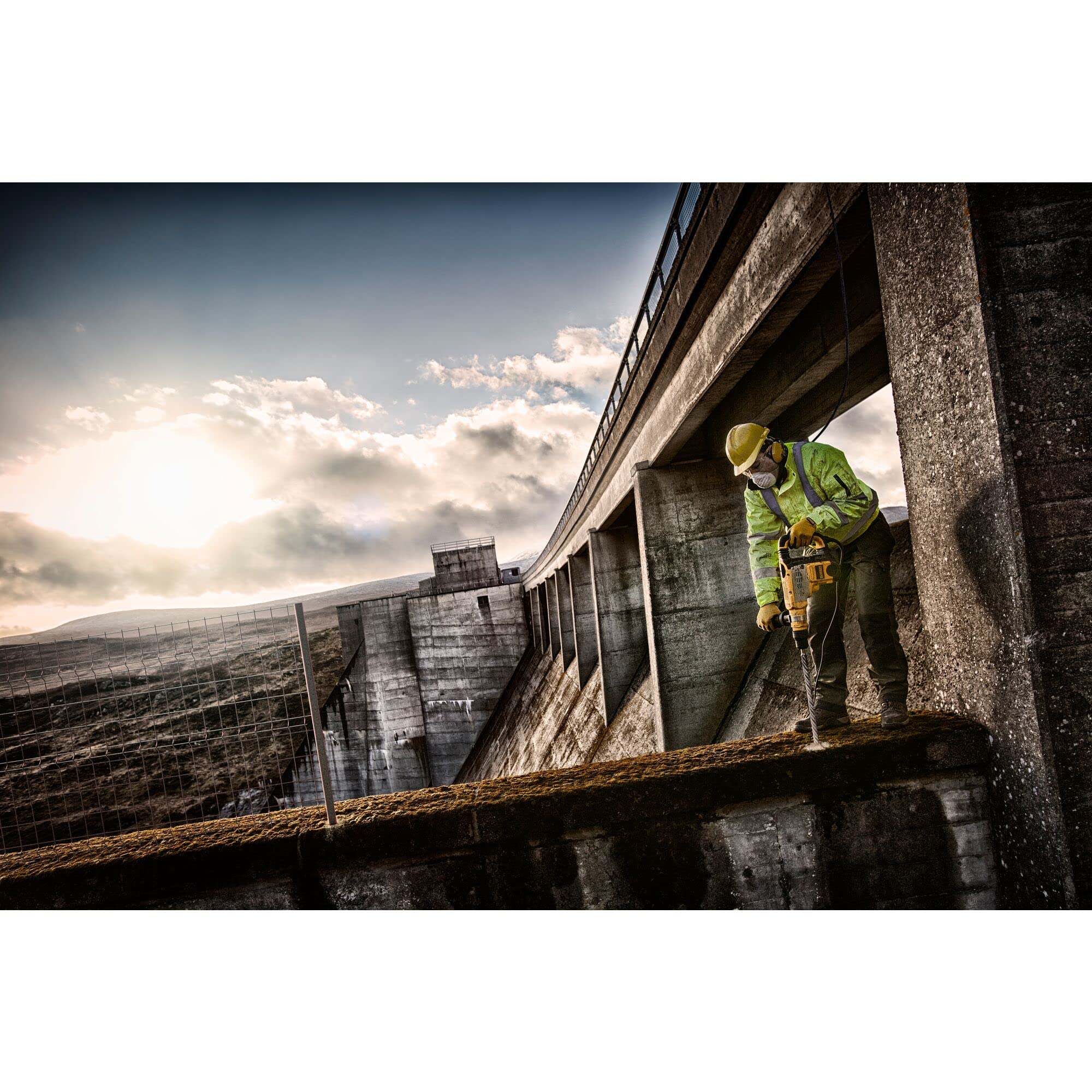 DeWalt Extreme SDS-max Ha mmerbohrer (ø 50 mm, Gesamtlänge 570 mm, Arbeitslänge 450 mm, Anzahl der Schneiden 4) DT9449