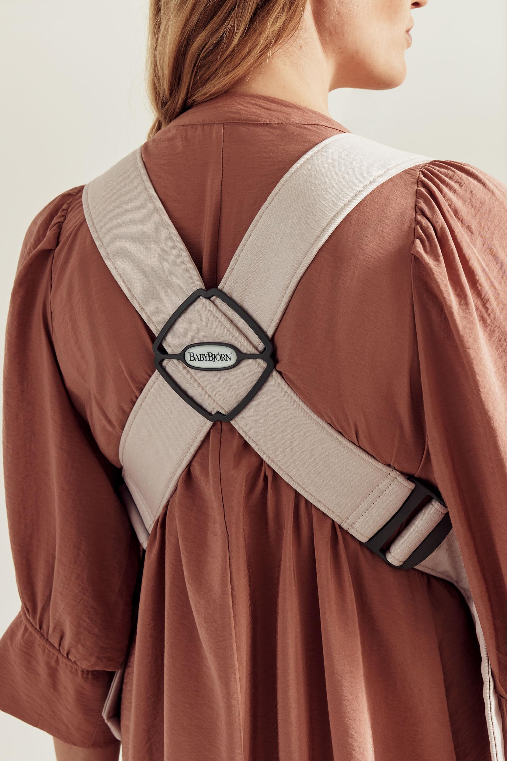 BabyBjörn Babytrage Mini, 3D-Jersey, Hellbeige
